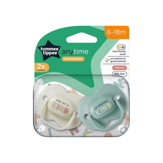 Tommee Tippee Anytime Soothers, Symmetrical Orthodontic Design, BPA-Free Silicone Baglet, Includes Steriliser Box, 6-18M, Pack of 2 Dummies